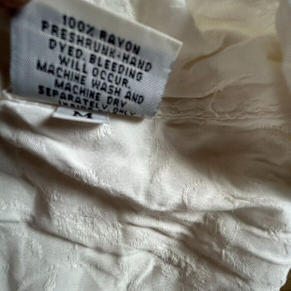 CP Shades Womens White Crinkle Jacquard Button-Up Shirt Medium Rayon Lightweight - Picture 4 of 7